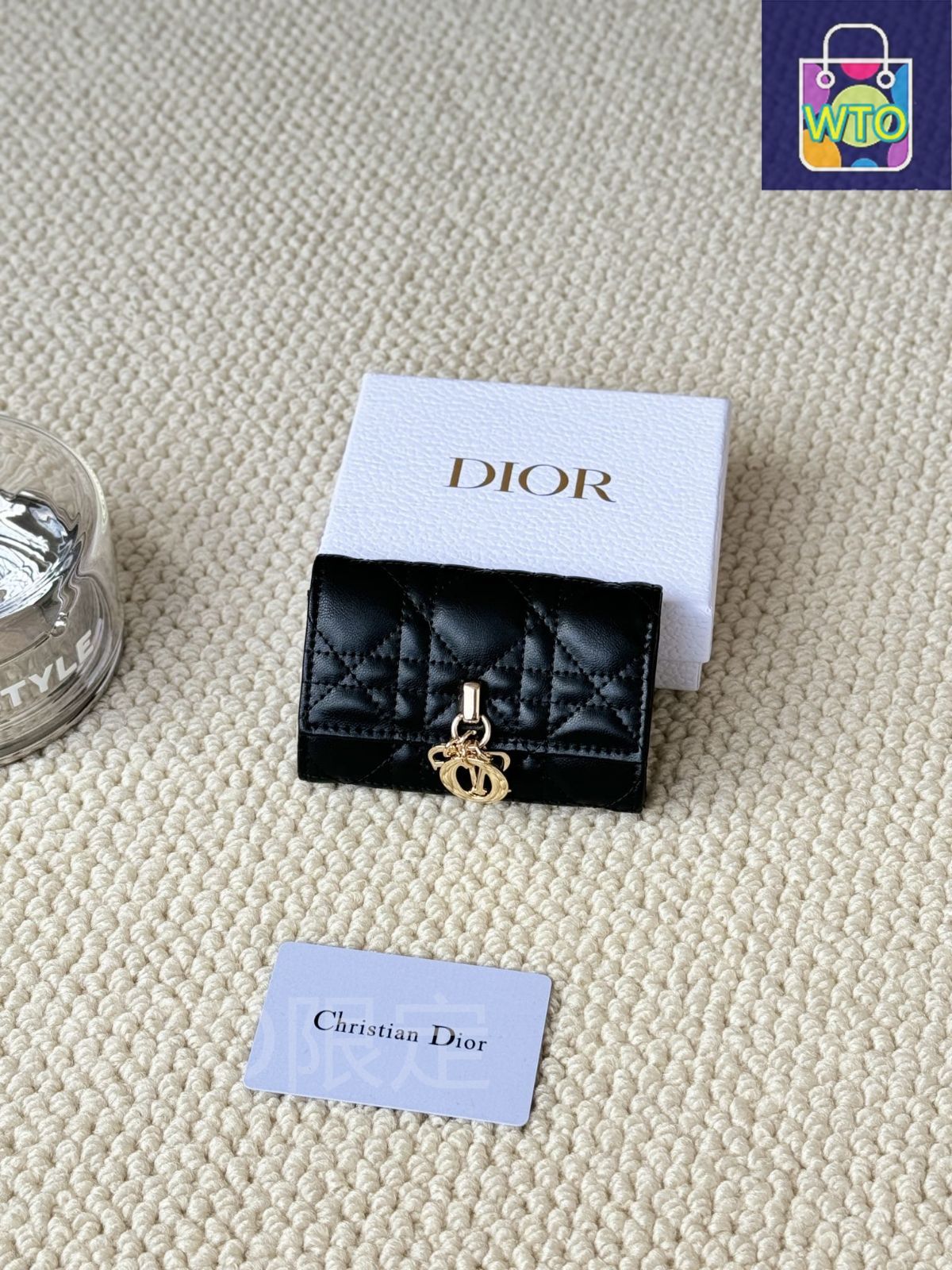 新品✨付属完備✨ディオール 三つ折り財布 カナージュ ロータス 黒