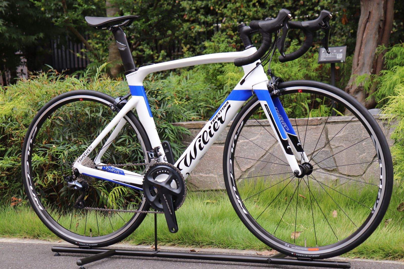 カーボン ロードバイク