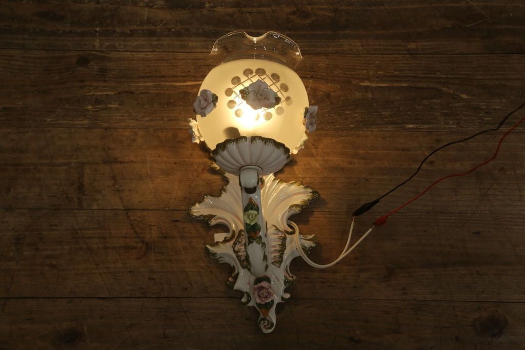 R-061414　　美品　イタリア　カポディモンテ　ロココ　磁器製ウォールランプ(ウォールライト、壁掛け照明、壁付け照明)(R-061414)