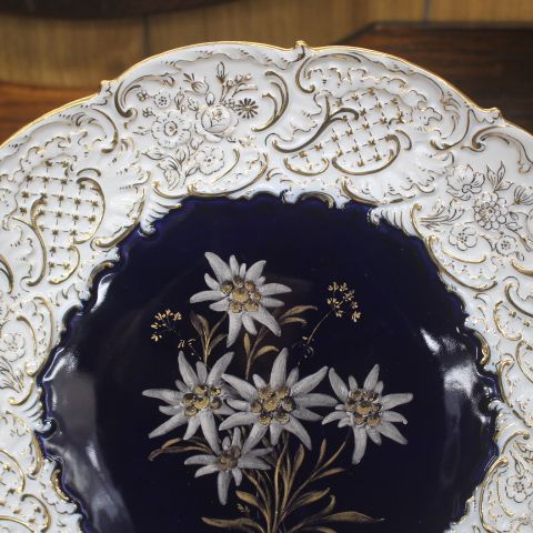 マイセン Meissen 1780-90年頃 金彩花絵 ディナープレート マイセン Meissen 1780-90年頃 金彩花絵 ディナープレート