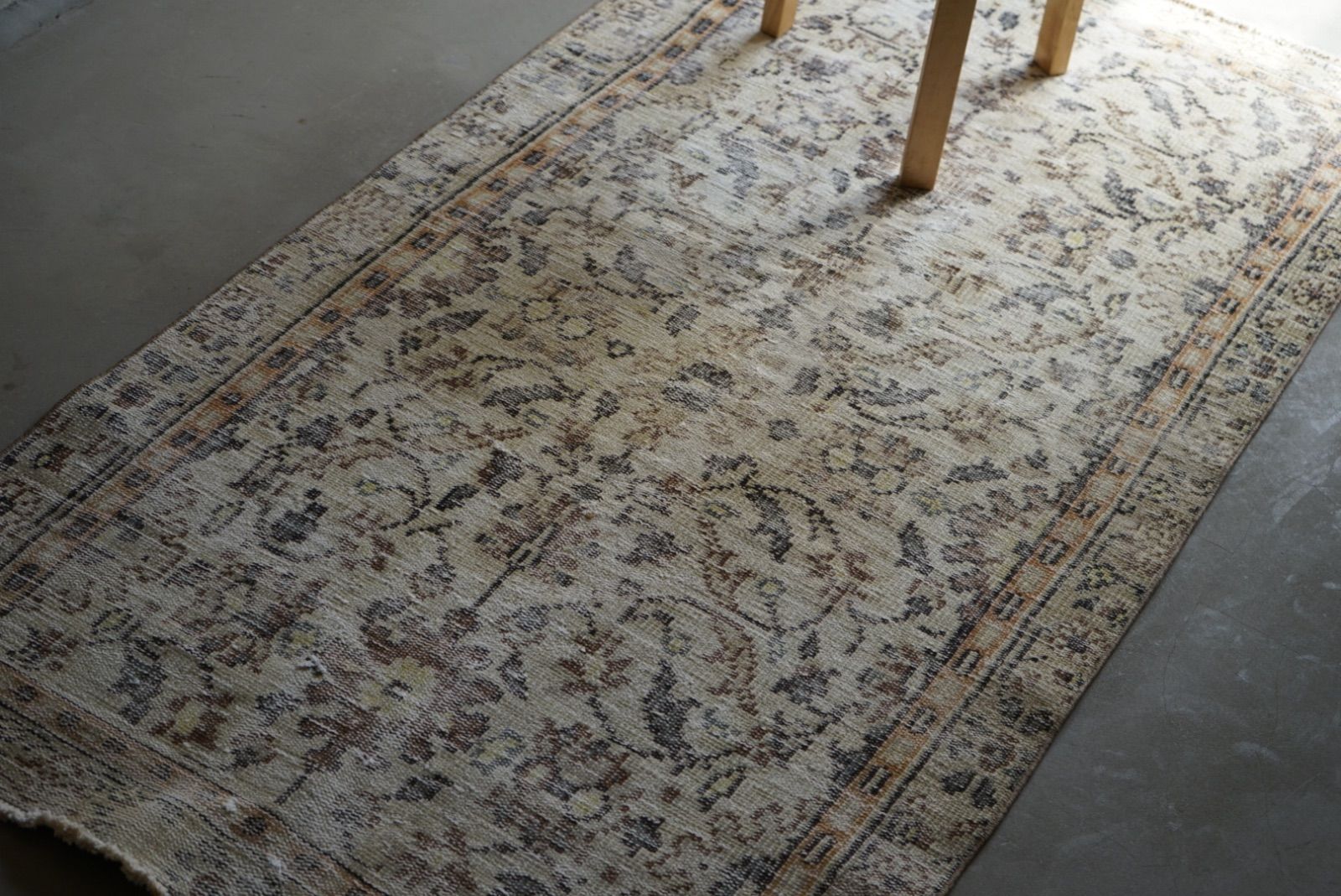 トルコ　ヴィンテージラグ　カイセリラ　ブラウン　ベージュ トルコ ヴィンテージラグ カイセリラ ブラウン ベージュ