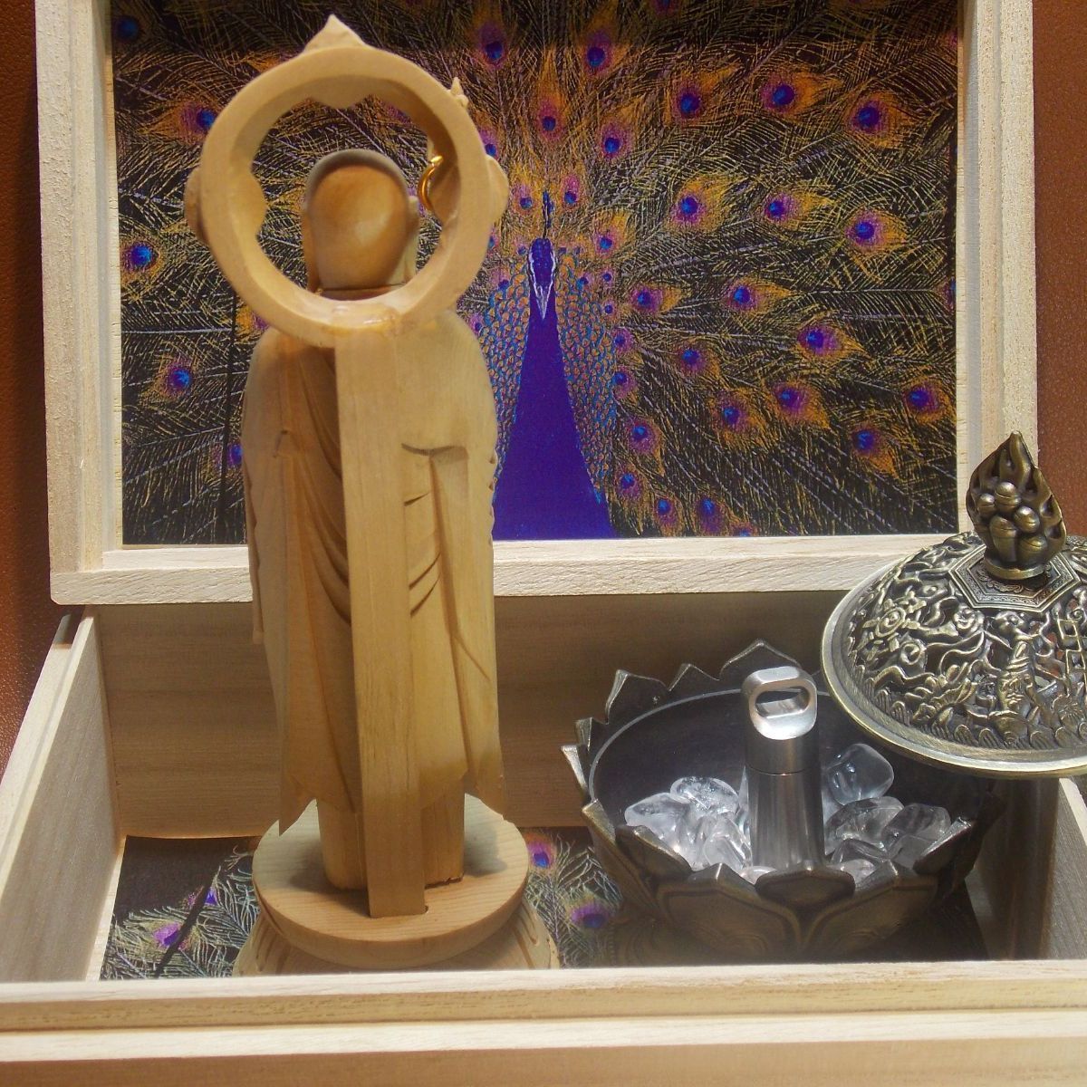 遺品整理◼️骨董収集家だった祖父のコレクションのお宝の特大サイズの壺、壷、花瓶 遺品整理◼️骨董収集家だった祖父のお宝の蔵に大切に