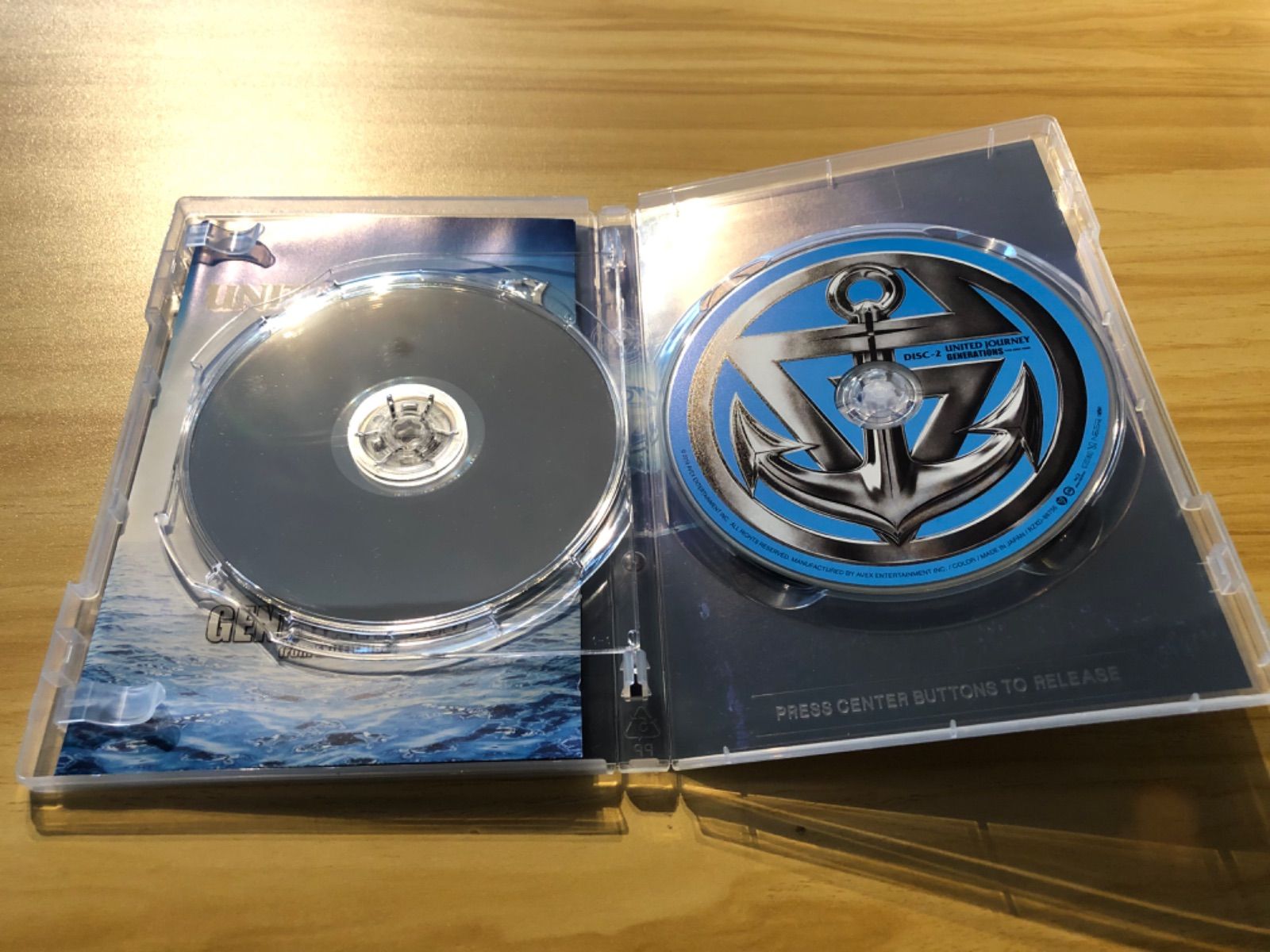 未開封　初回限定版写真集付GENERATIONS  UNITED JOURNEY Amazon.co.jp: GENERATIONS LIVE TOUR 2018 UNITED JOURNEY(Blu
