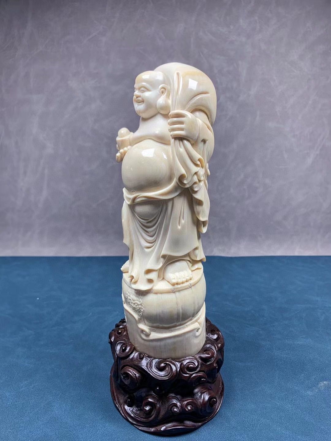 天然猛牙美しい手作り彫刻元宝弥勒 置物