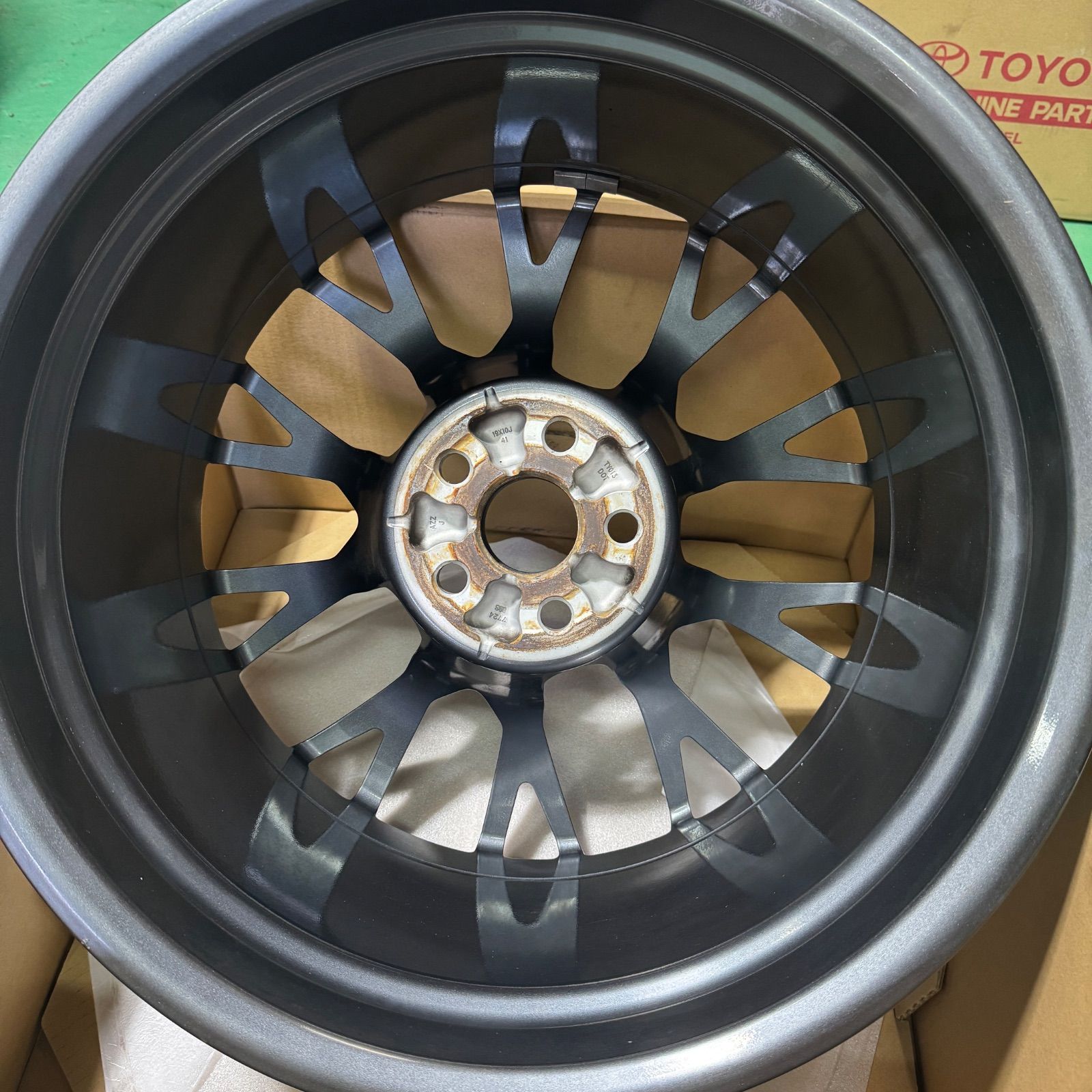 1本 リア 希少 純正 レクサス GS-F 純正 19インチ 10j +41 PCD114.3