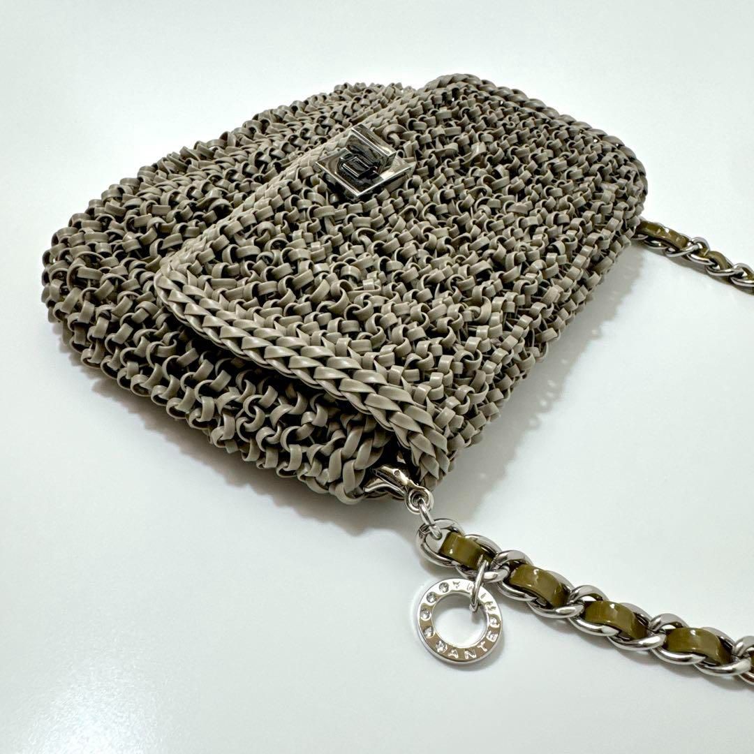 チェーンショルダー