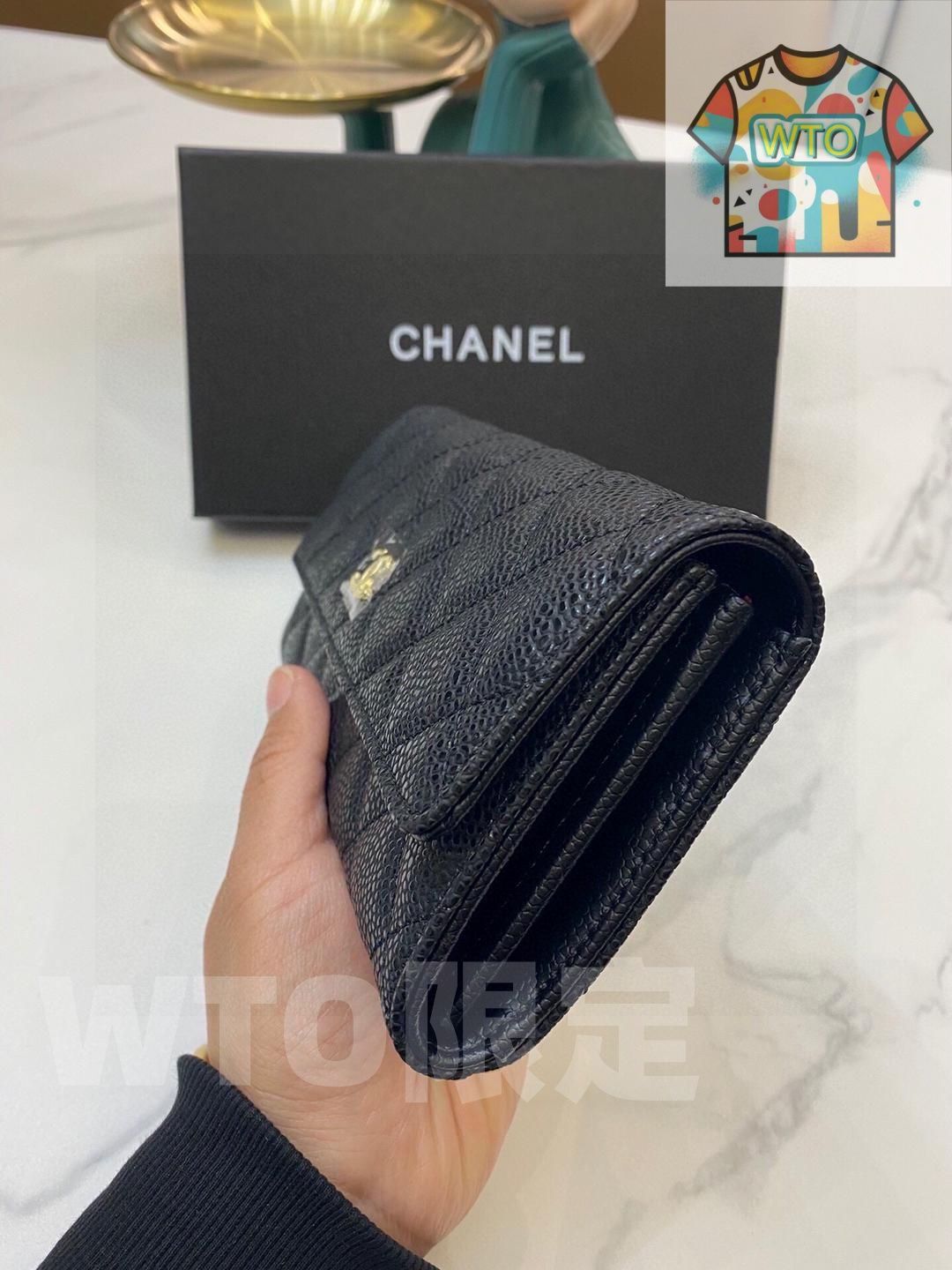 CHANEL ブラック 財布 CHANEL ブラック Vステッチ キャビアスキン ボーイシャネル 長