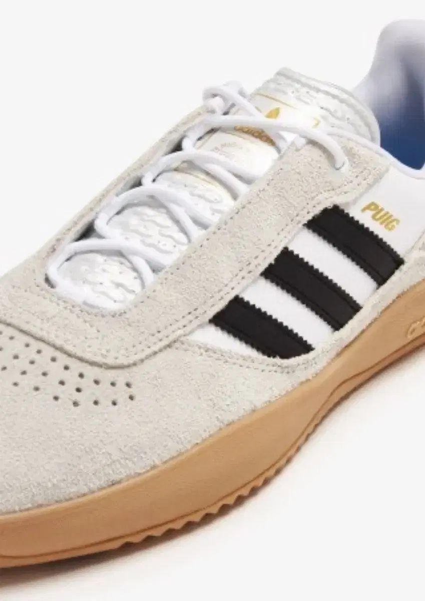 adidas(アディダス) プイグ