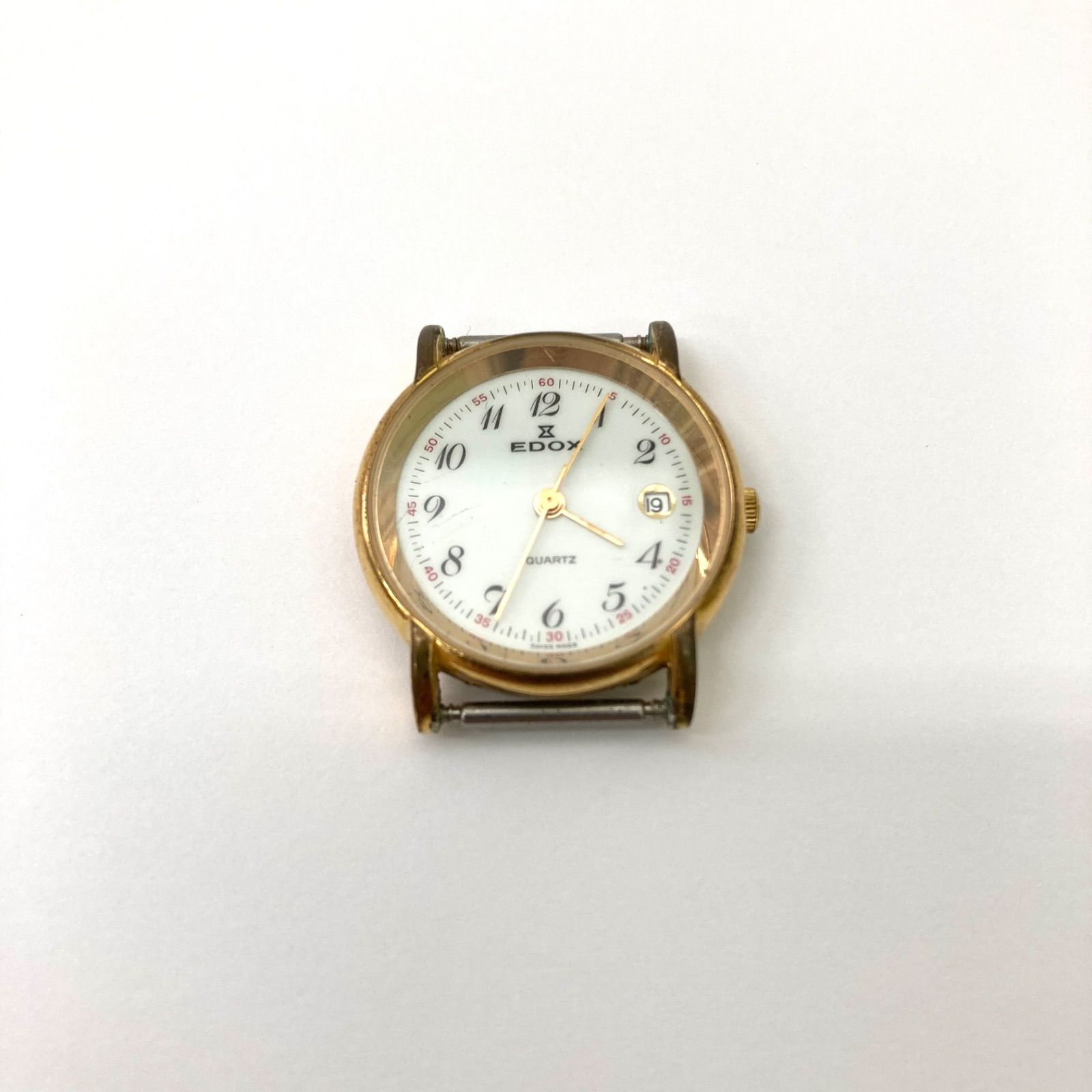 EDOX エドックス 手巻き 裏蓋エングレービング模様 ゴールド 稼働品ケース付 EDOX エドックス 手巻き 裏蓋エングレービング模様 ゴールド