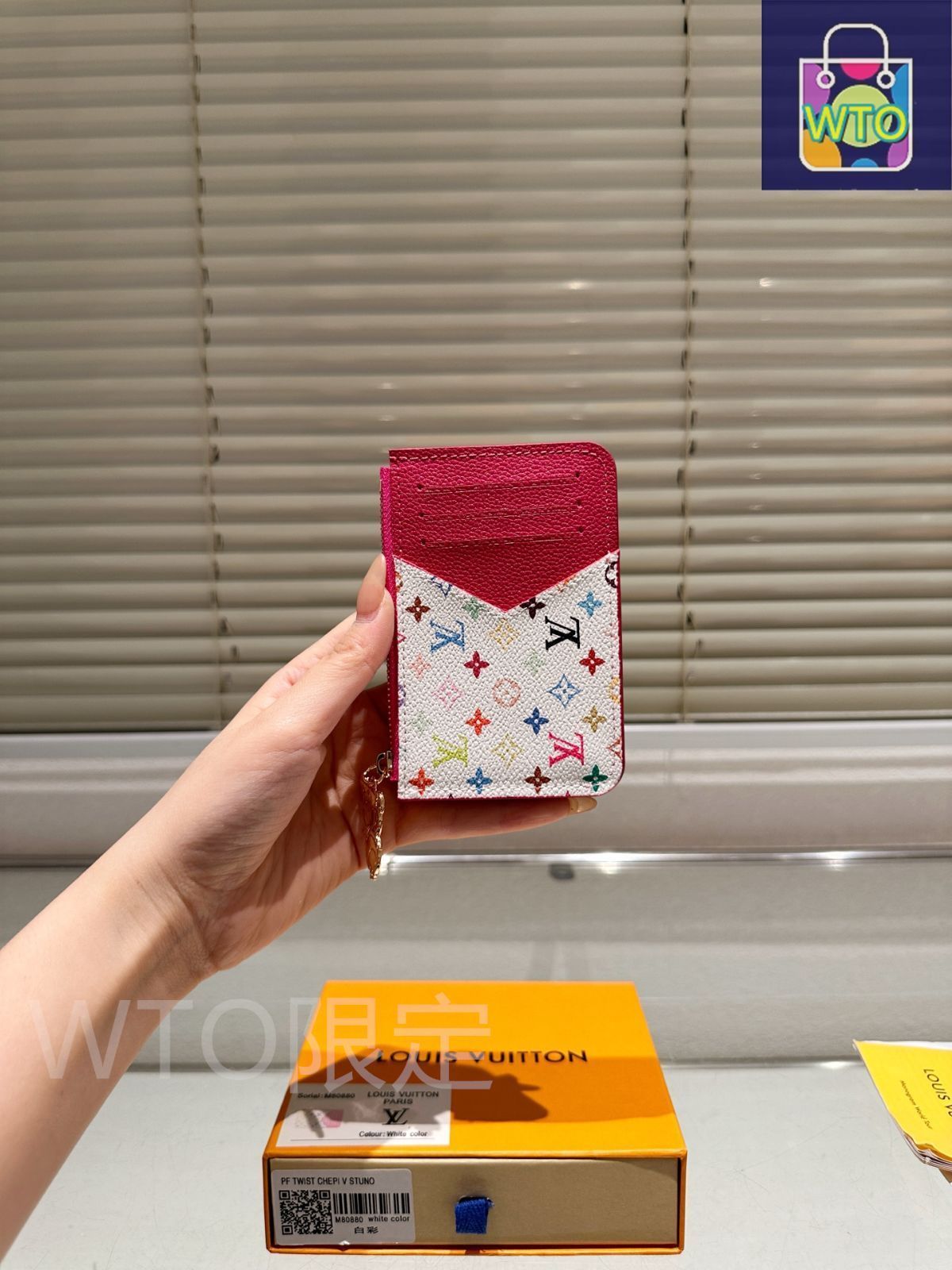 【村上隆コラボ限定品】Louis Vuitton 長財布 カラフル 白 楽天市場】【10%OFF】 ルイヴィトン 長財布 LV × TM ジッピー
