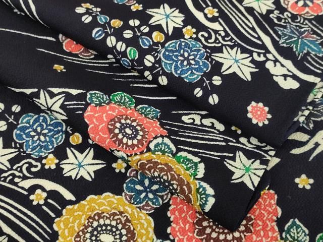 正絹 鬼しぼ縮緬 小紋 花束 菱紋 正絹 鬼しぼ縮緬 小紋 花束 菱紋 -