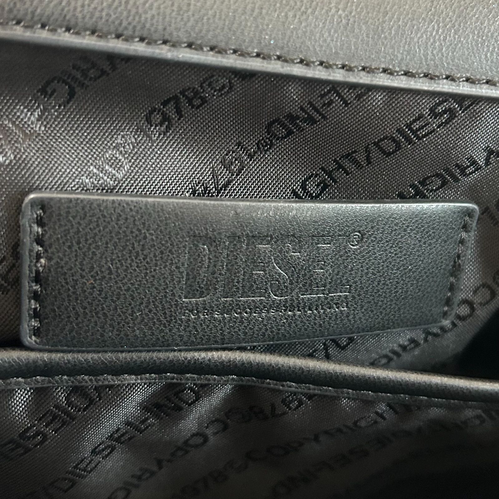 廃盤品 DIESEL ディーゼル レザー ブラック ショルダーバッグ
