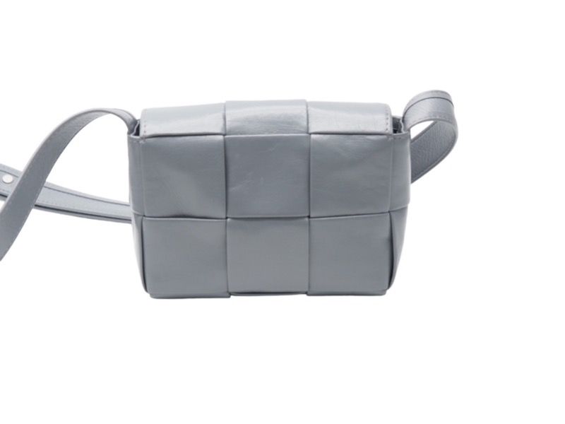BOTTEGAVENETAボッテガヴェネタ ショルダーバッグ グレー