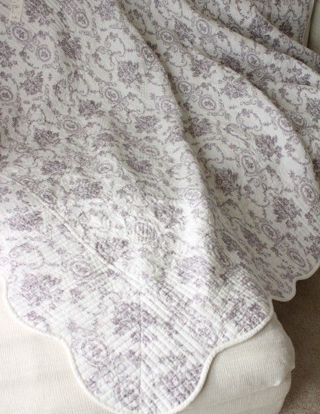 キルトカバー キルトラグ マルチキルト トワルドジュイ ローズ 140×200 バラ柄 ソファカバー キルティングスロー キルティング マルチカバー キルティングラグ 敷物 布製 フレンチカントリー シャビーシック 綿100％ コットン 洗濯