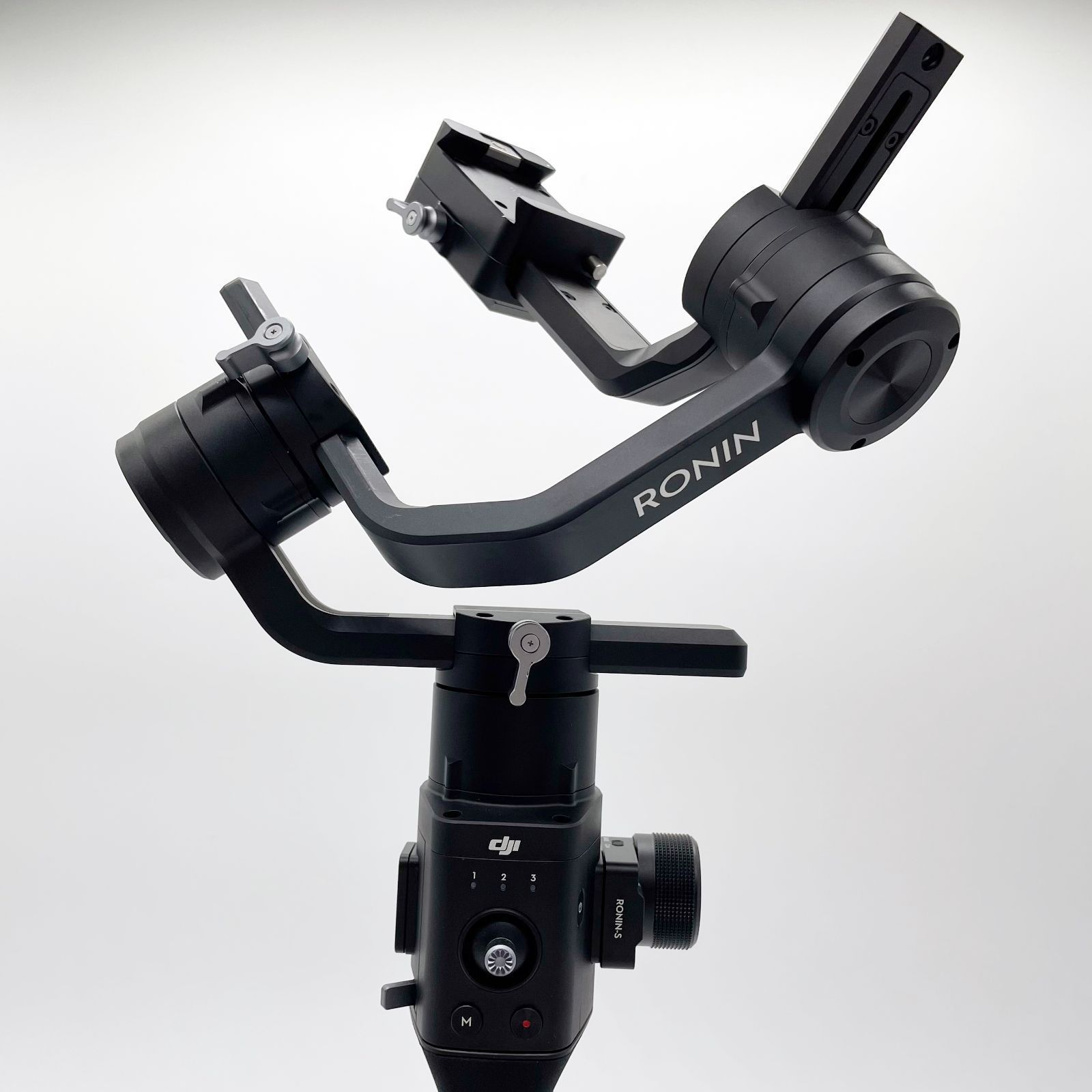 ☆ DJI RONIN-S 一眼/ミラーレス用ジンバル - メルカリ