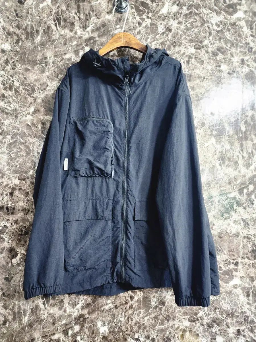 snow peak スノーピーク フード付きジップアップ 100