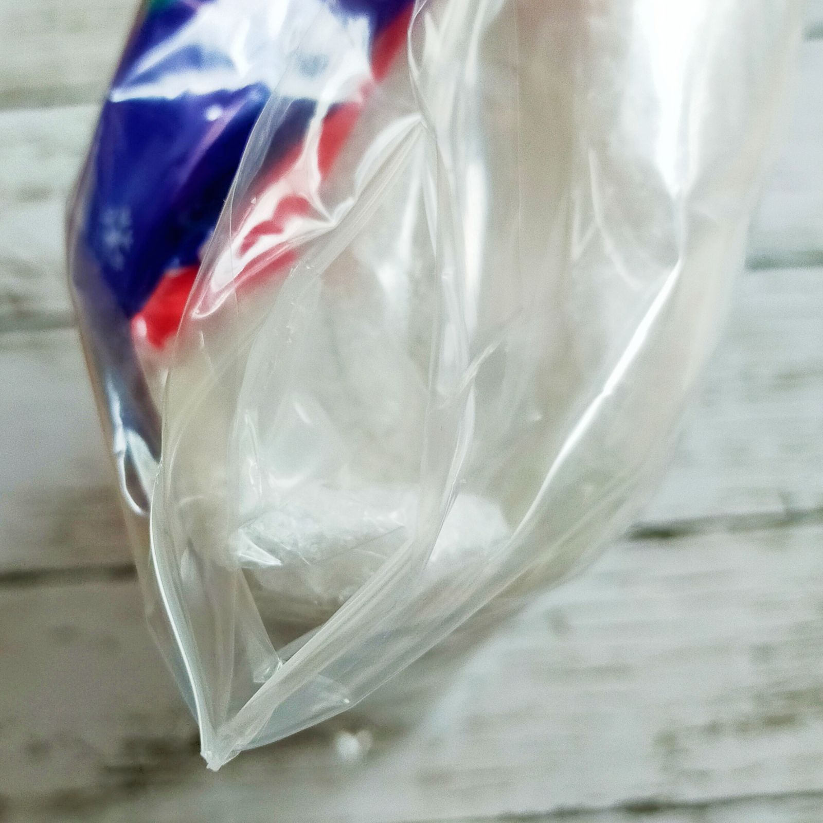 匿名発送】プラスチックスノー(ハード)4L スライム素材 フェイクスノー