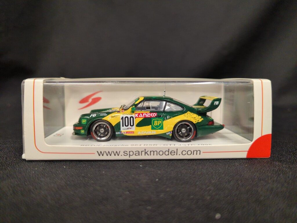 Spark model 1/43 BP OIL Porsche 964 RSR No.100 - GT1 JGTC 1995 K.Takahashi -