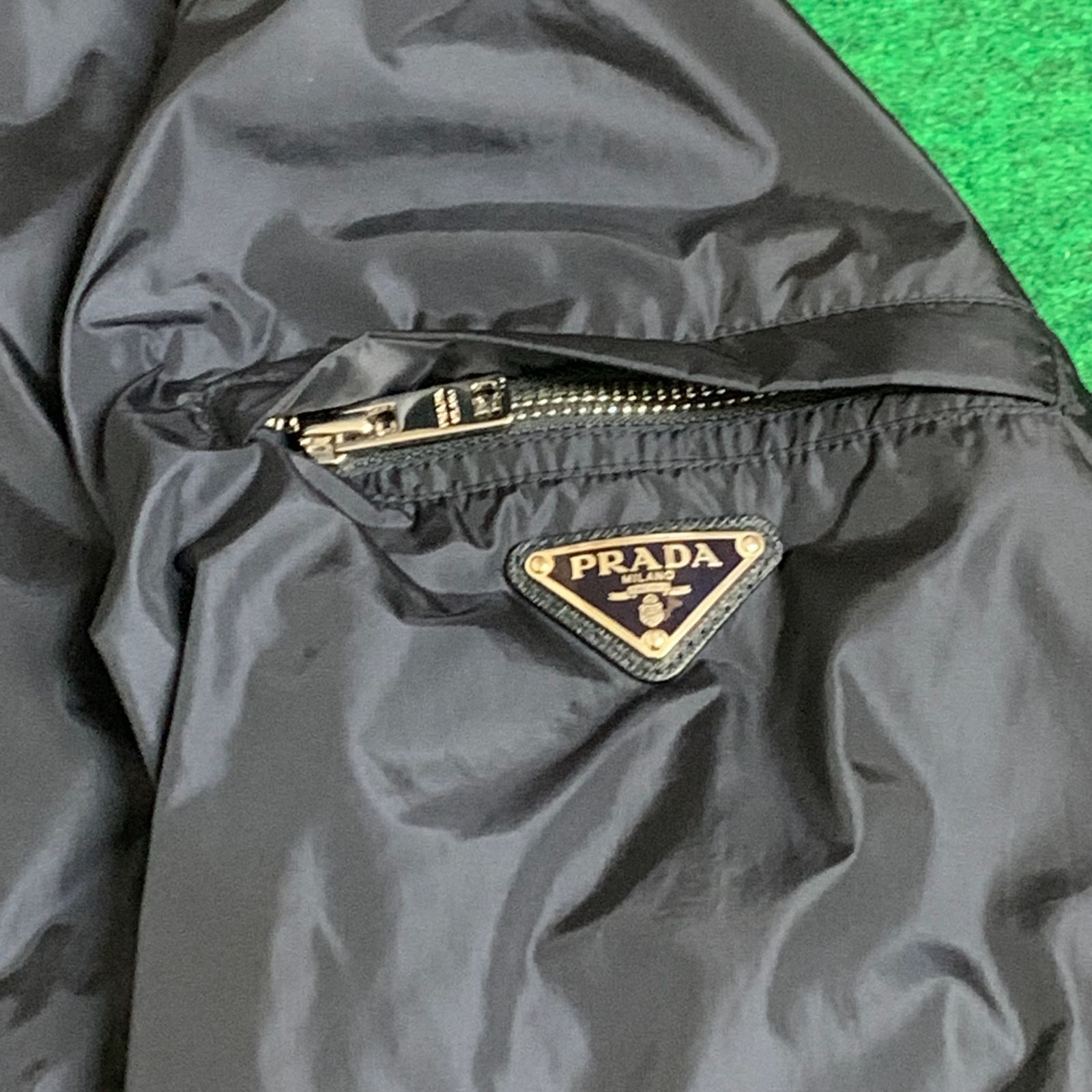 〇PRADA ナイロンジャケット ネイビー 52サイズ SGA278 - メルカリ