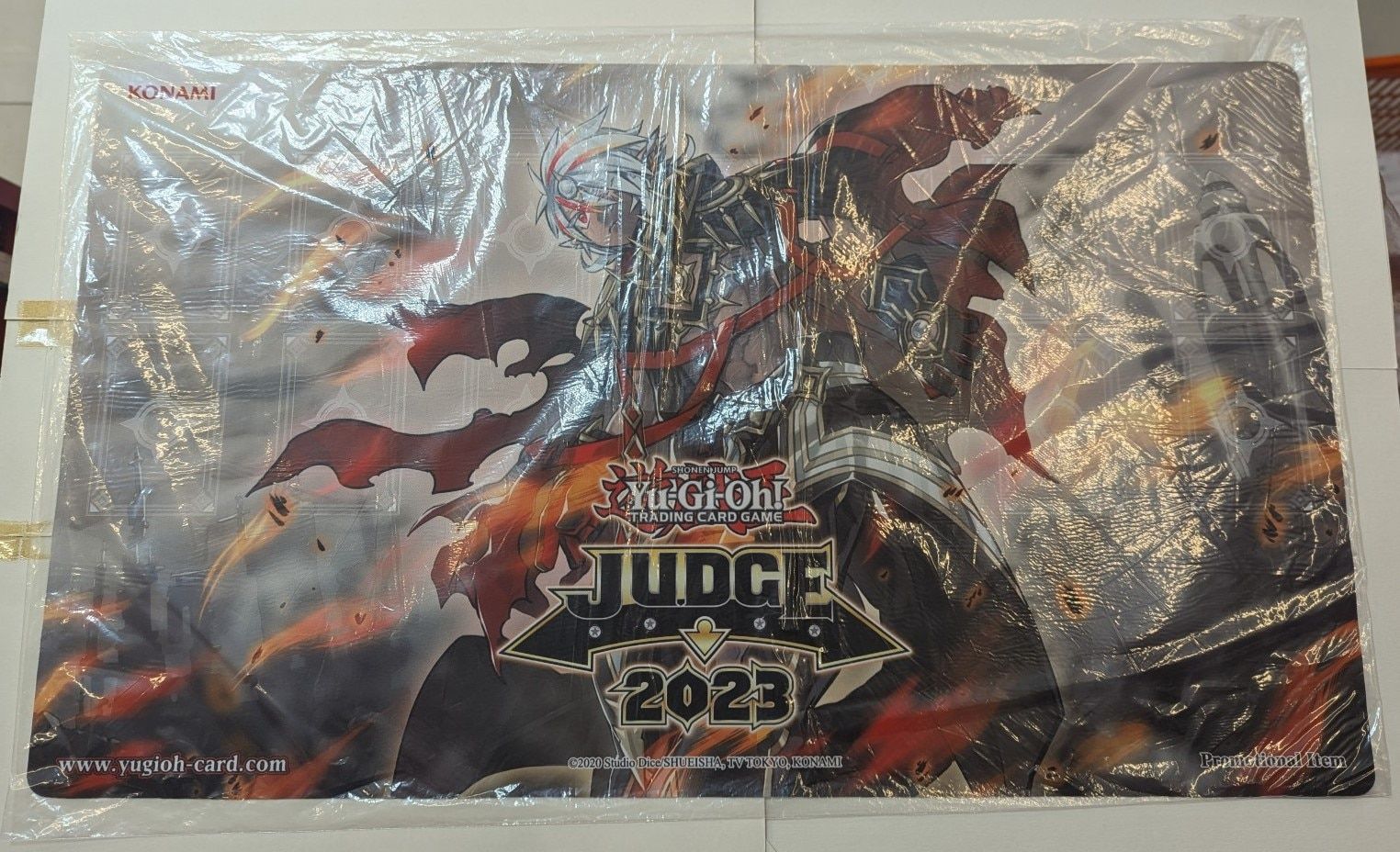 遊戯王 公式 JUDGE 2023 アルバスの落胤 プレイマット 未開封 海外 遊戯王 公式 JUDGE 2023 アルバスの落胤 プレイマット 北米