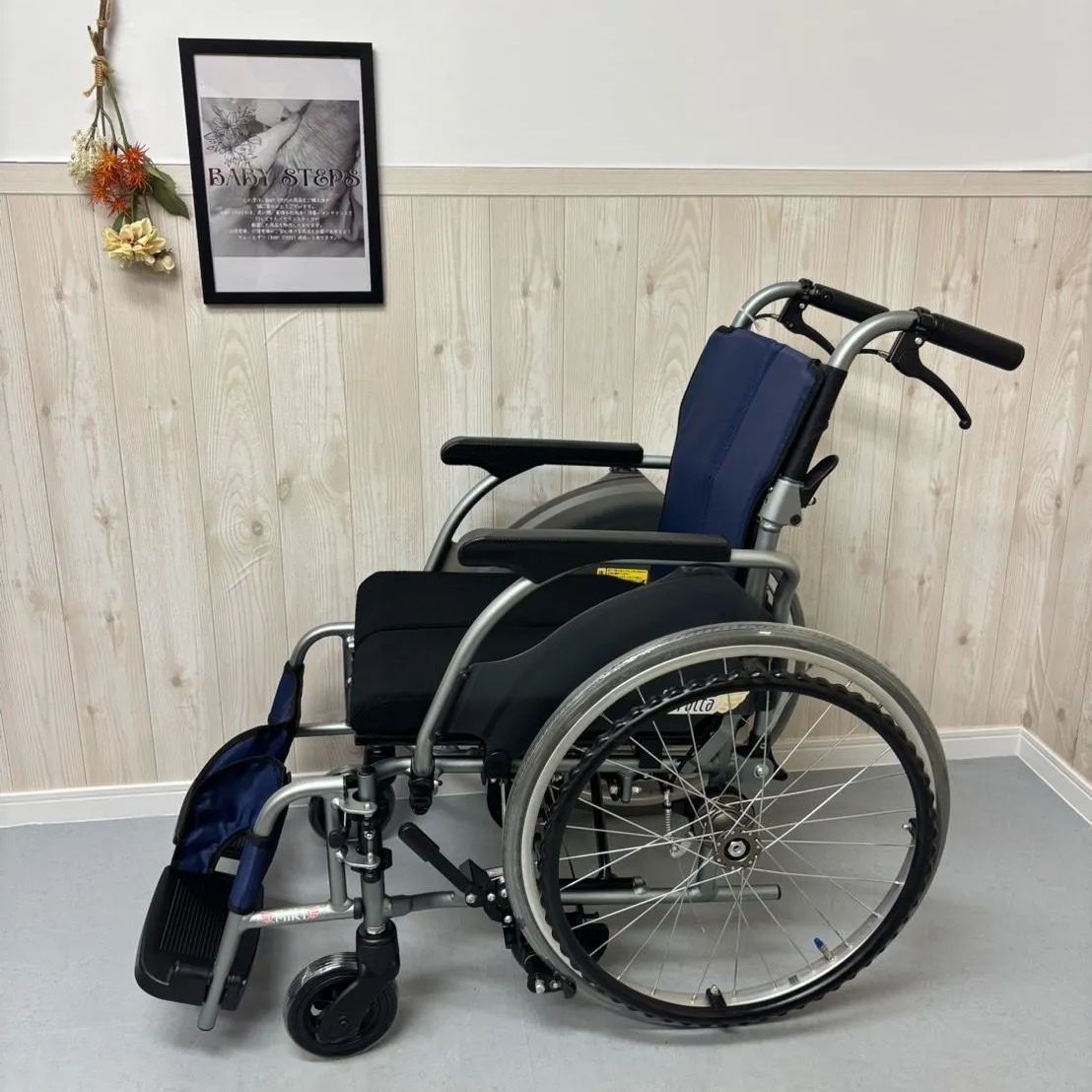 消毒済 中古 車椅子】すぐ使える車椅子 美品 Miki CRT-3LoB 自走介助