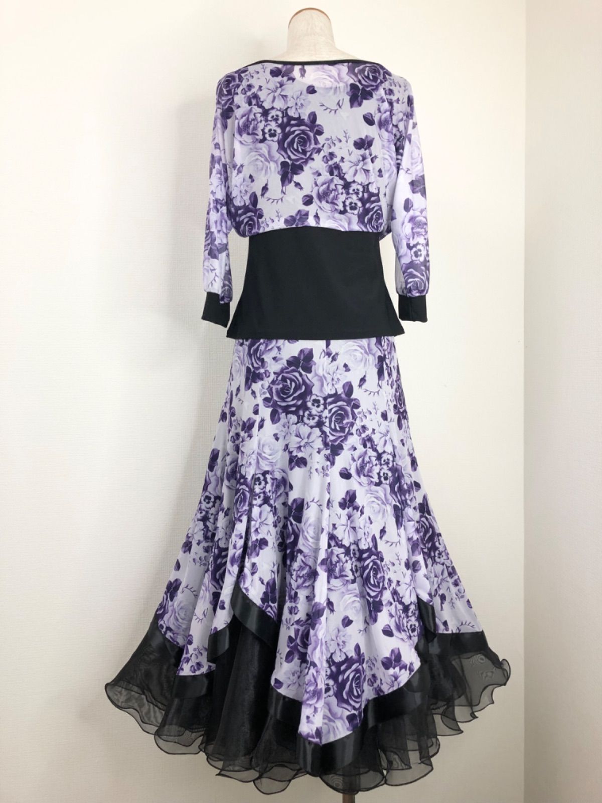 社交ダンス　サテンテープ&オーガンジーフリルセットアップ服 社交ダンス サテンテープ&オーガンジーフリルセットアップ服