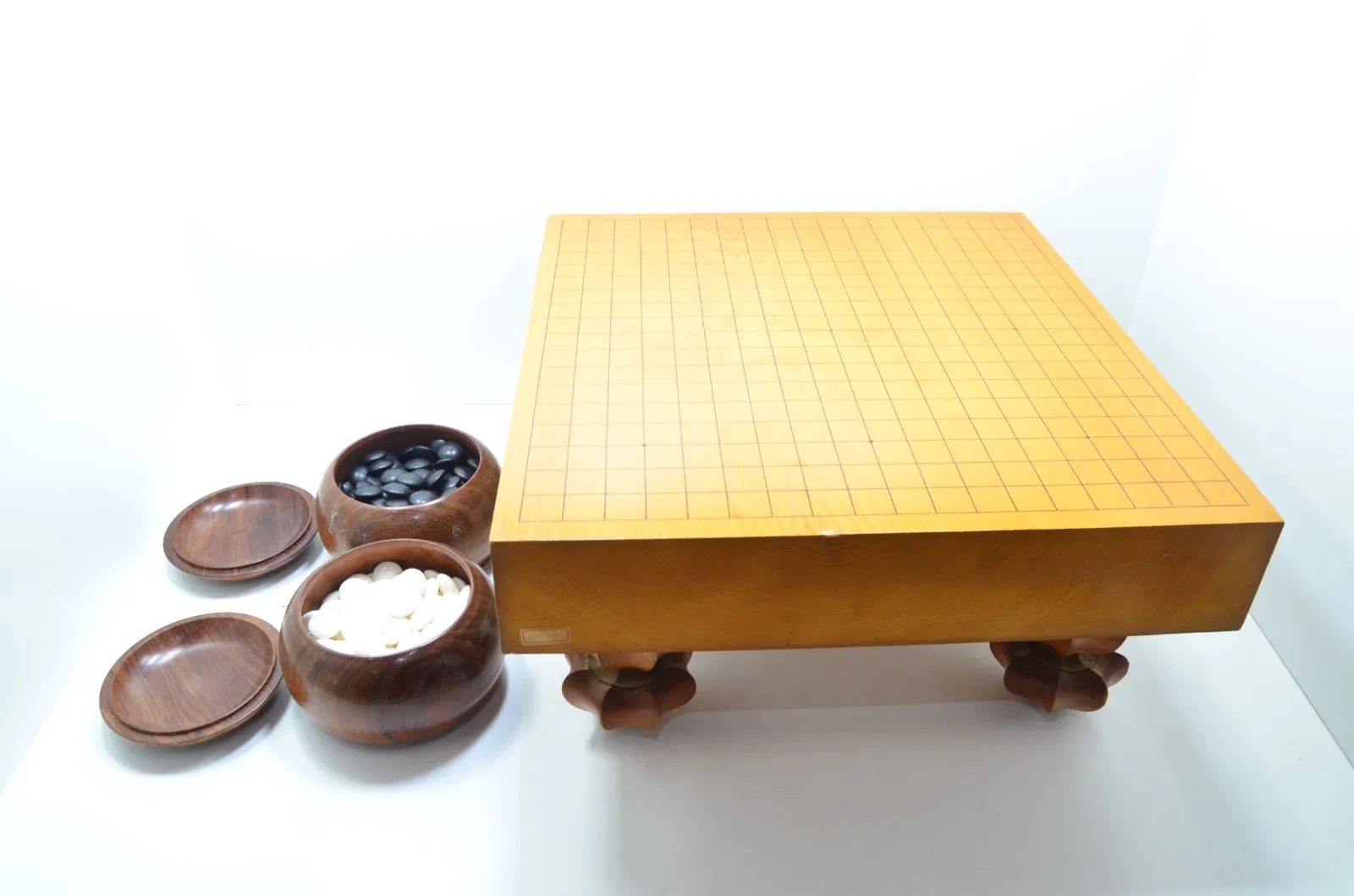 囲碁盤 蛤碁石 32号 那智黒碁石 へそ付 脚付き碁盤 ハマグリ 本