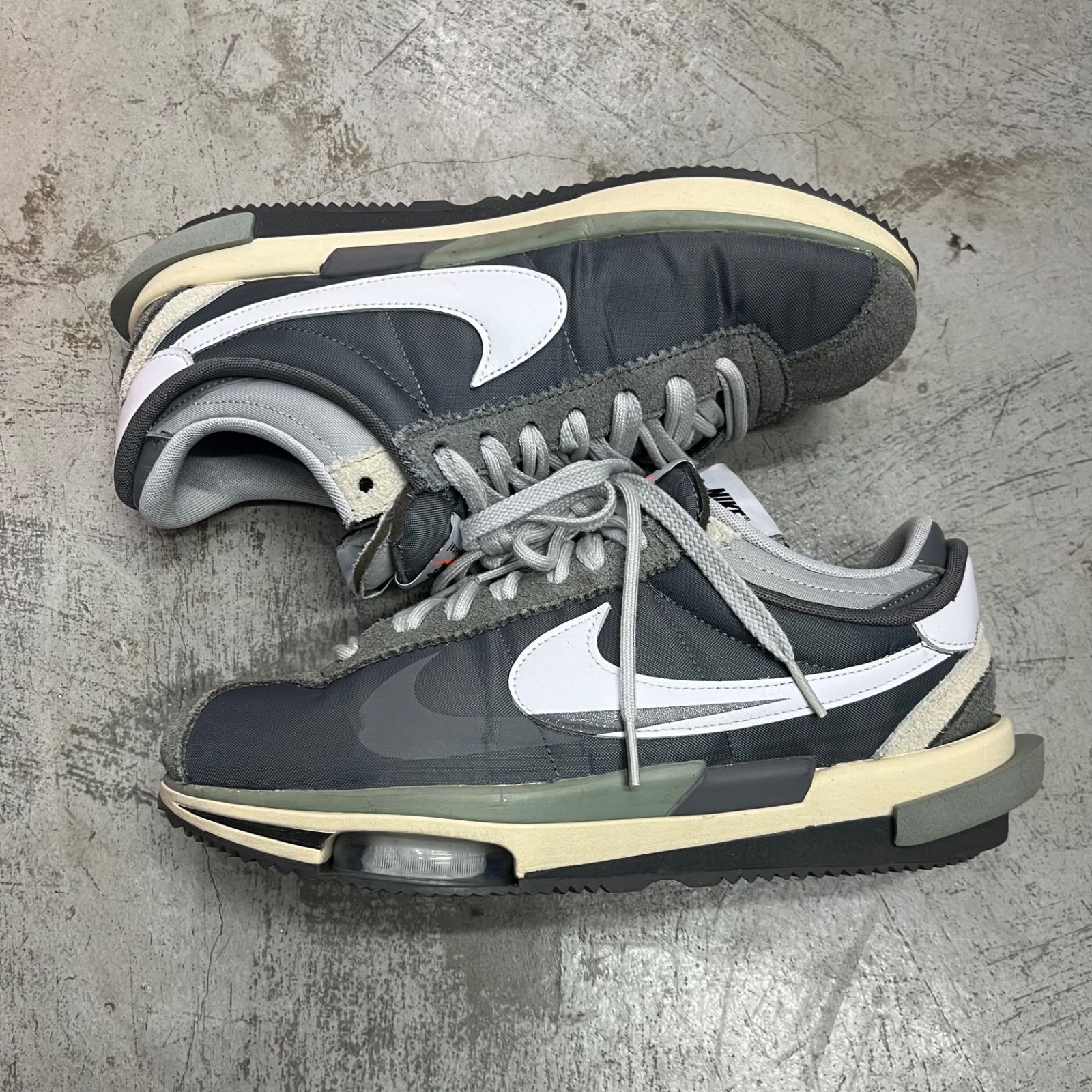 国内正規 sacai NIKE Zoom Cortez Iron Grey コラボ ズーム 国内正規 sacai NIKE Zoom Cortez Iron Grey コラボ ズーム