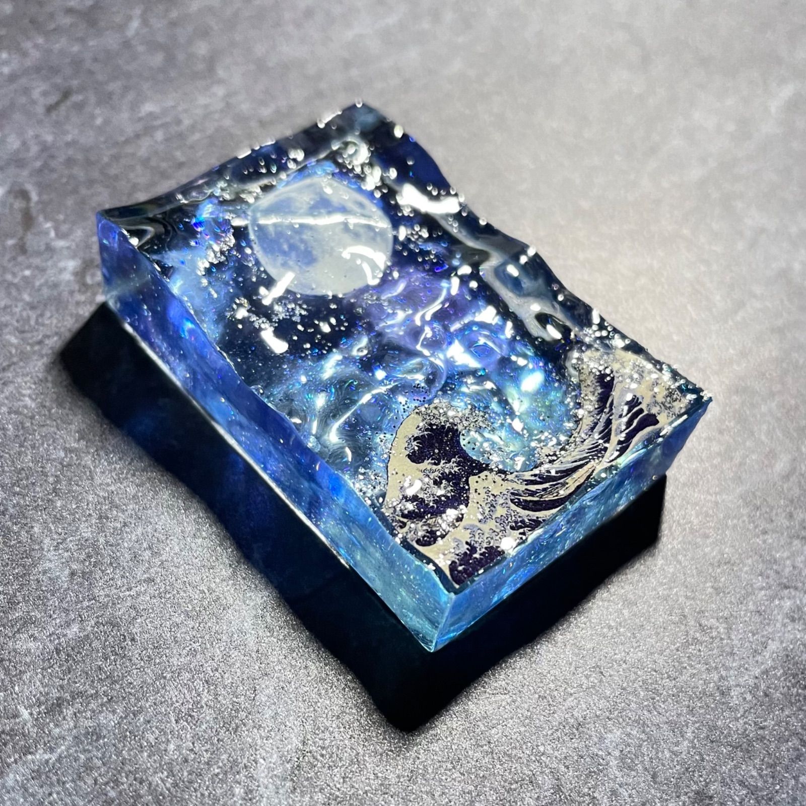 再販】海に映る満月と波 浮世絵 オブジェ レジンアート - メルカリ