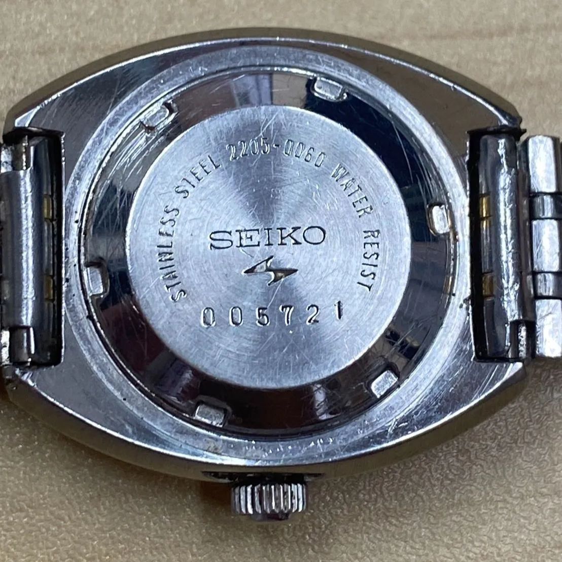 ✨腕時計✨】SEIKO セイコー 2205‐0060 21JEWELS 自動巻き動作 ✨腕時計✨】SEIKO セイコー 2205‐0060 21JEWELS 自動巻き動作