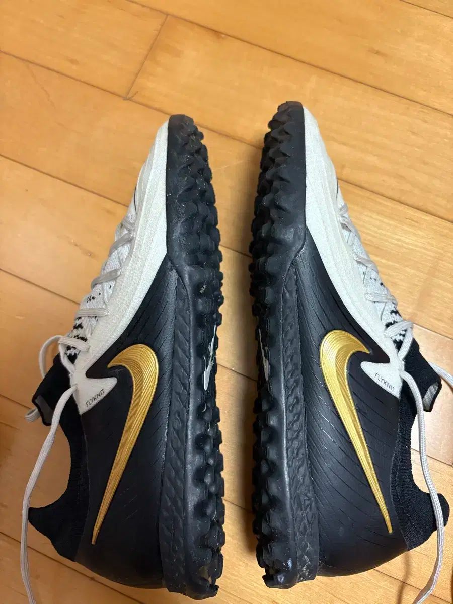 【美品】NIKE ファントム GX2 プロ TF / 25cm /美品 ナイキ ファントム GX II PRO TF - メガスポーツ公式 - スポーツ