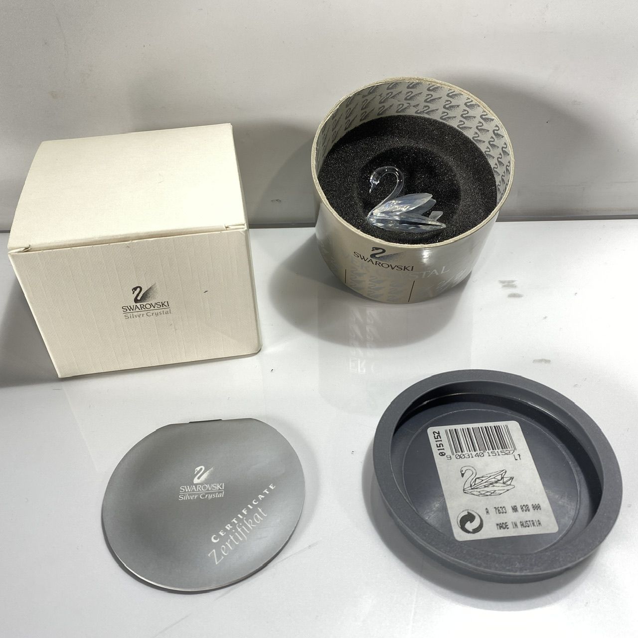 Swarovski クリスタル灰皿置物