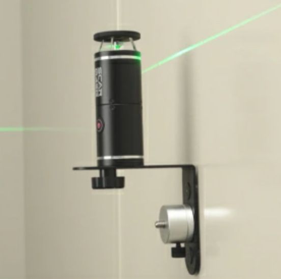 水平全周グリーンレーザー墨出器