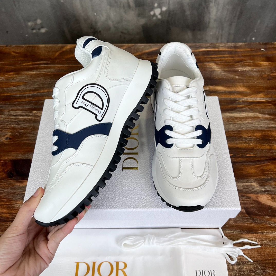 【★国内発送★】DIOR Cest Dior スニーカー DIOR Cest スニーカー03 - メルカリ