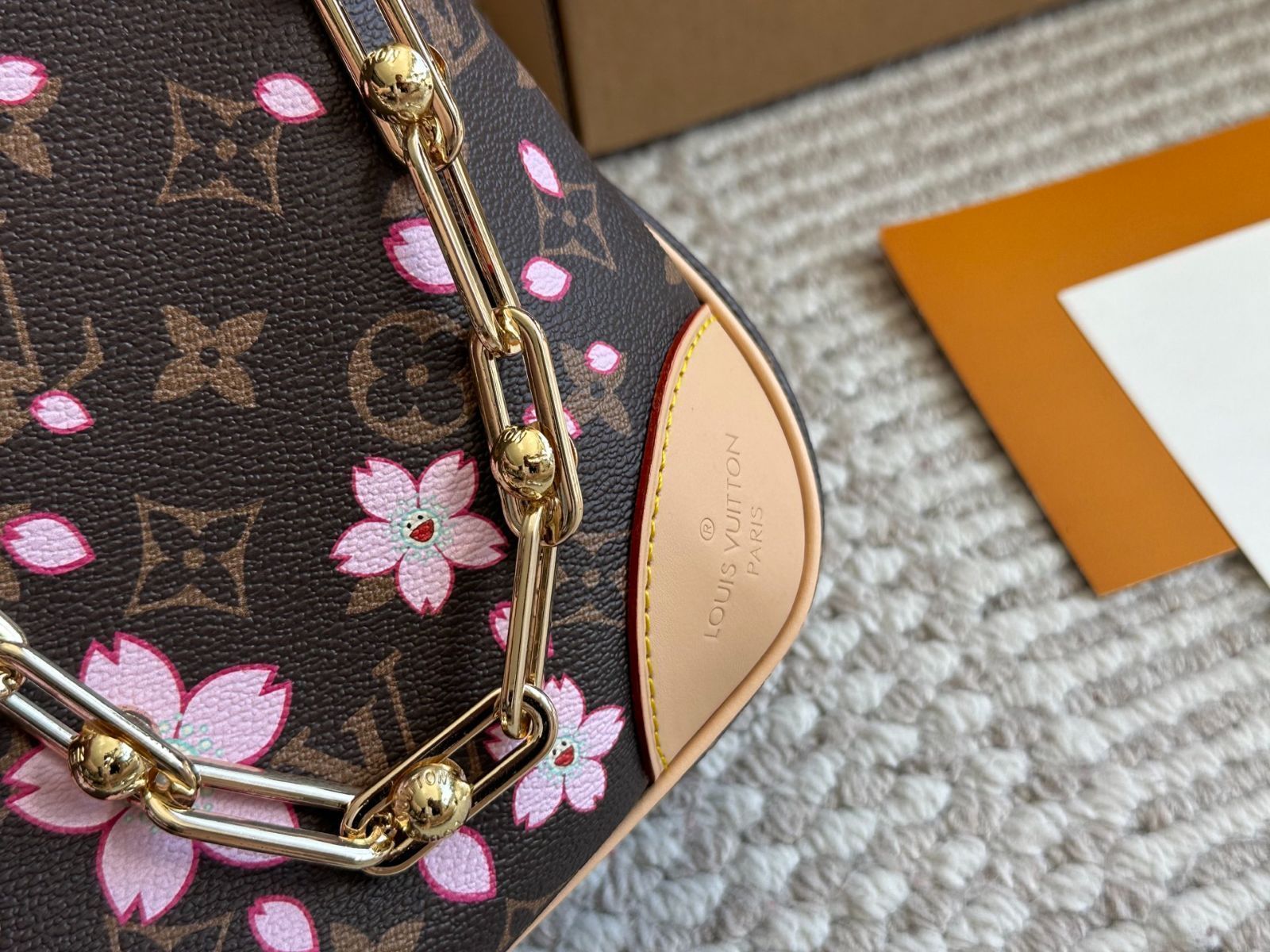 LOUIS VUITTON 花柄バングル・リストバンド　村上隆　２本セット LOUIS VUITTON × 村上隆 2025年コラボレーション サンフラワー