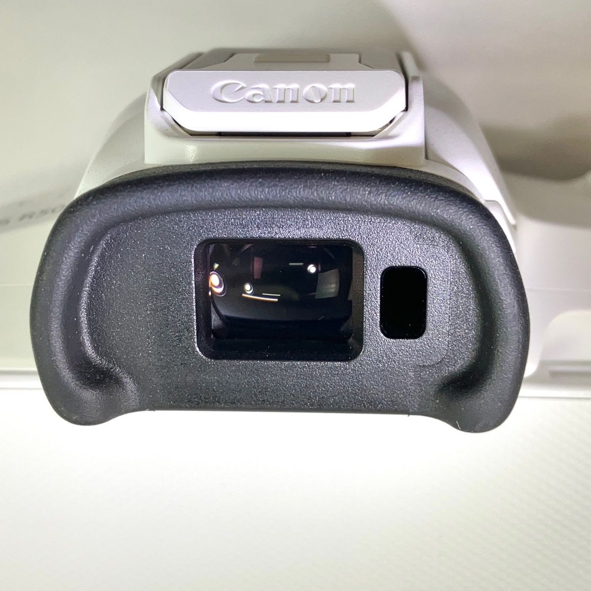 キヤノン Canon EOS R50 RF-S 18-45 IS STM レンズキット ホワイト  