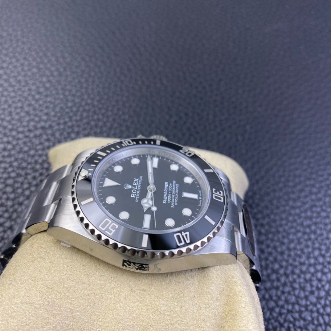 新品未使用 箱付 ROLEX　 ロレックス 腕時計です