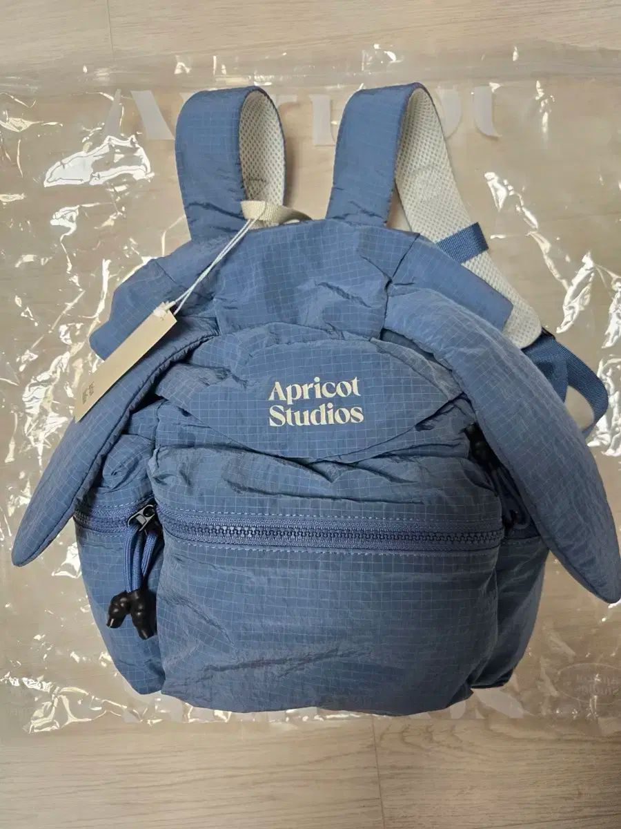 アプリコットスタジオ LITTLE トゥー クマ バックパック