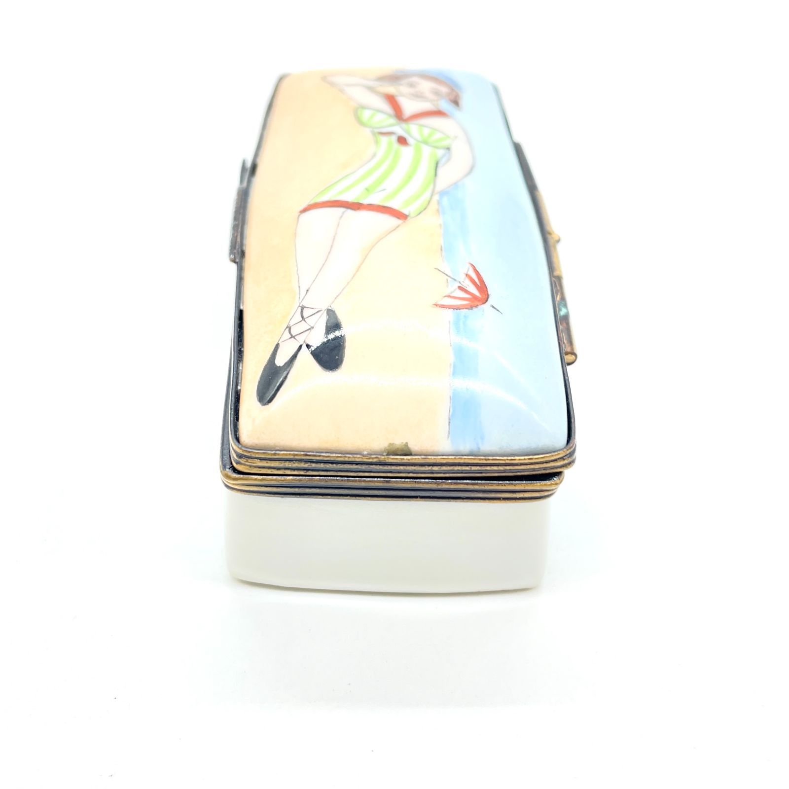 LIMOGES リモージュボックス フランス エナメル ハンドペイント 小物入れ 水着の女の子 浜辺 Deauville ドーヴィル