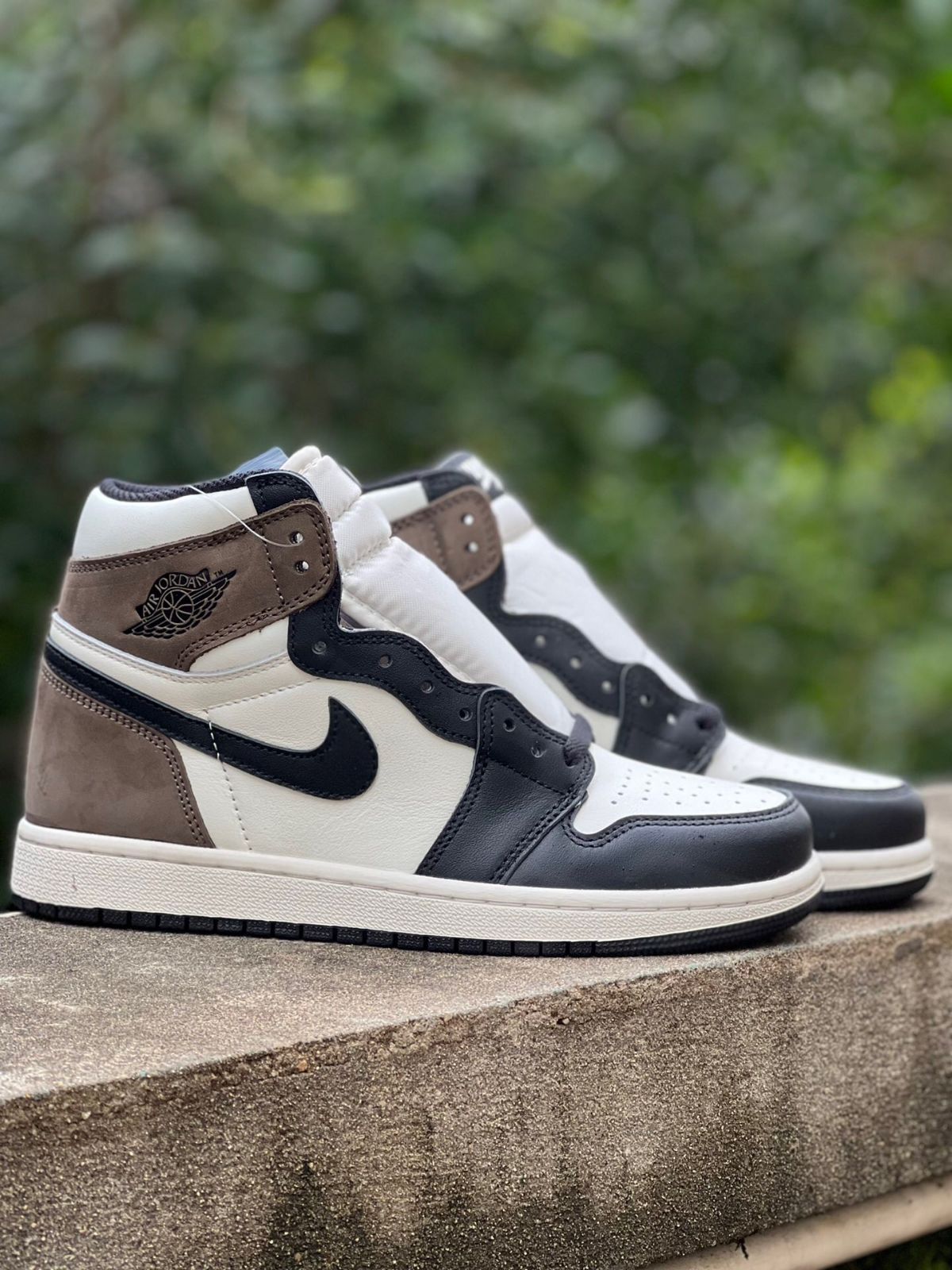 NIKE AIR JORDAN 1 HIGH OG DARK MOCHA ナイキ エアジョーダン1 ハイOG セイル/ダークモカ-ブラック