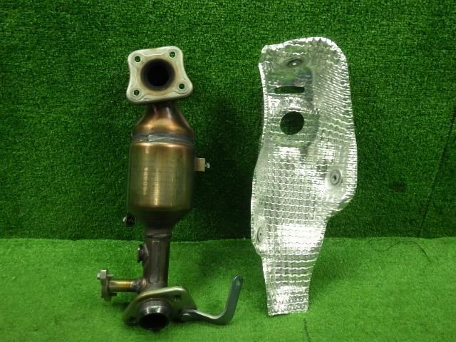 スペーシア 5AA-MK94S 触媒 14110-53U01 9137