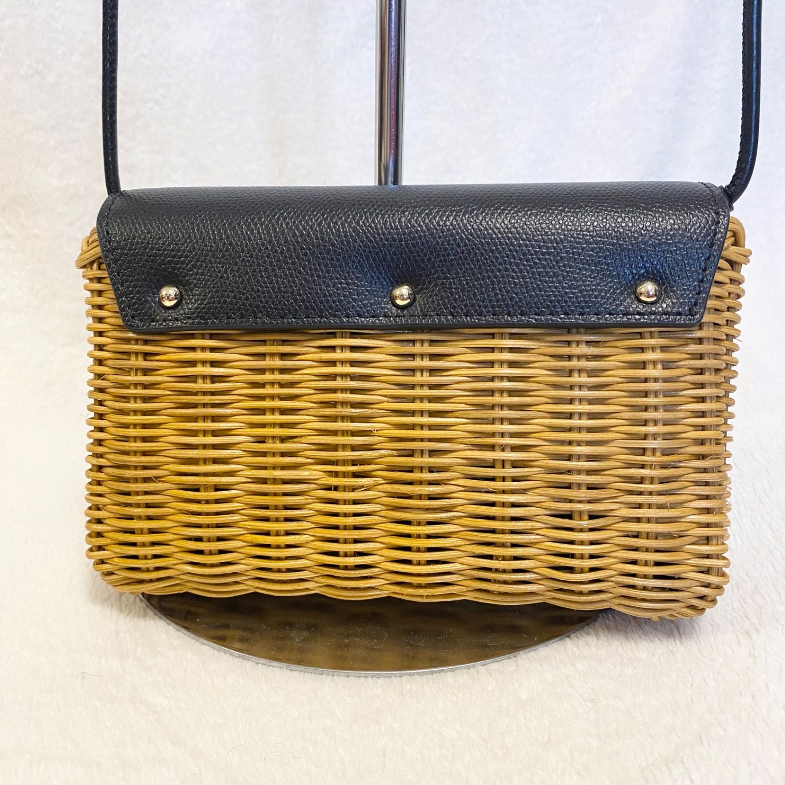 新品 2024モデル FURLA フルラ ショルダーバッグ/クロスボディ