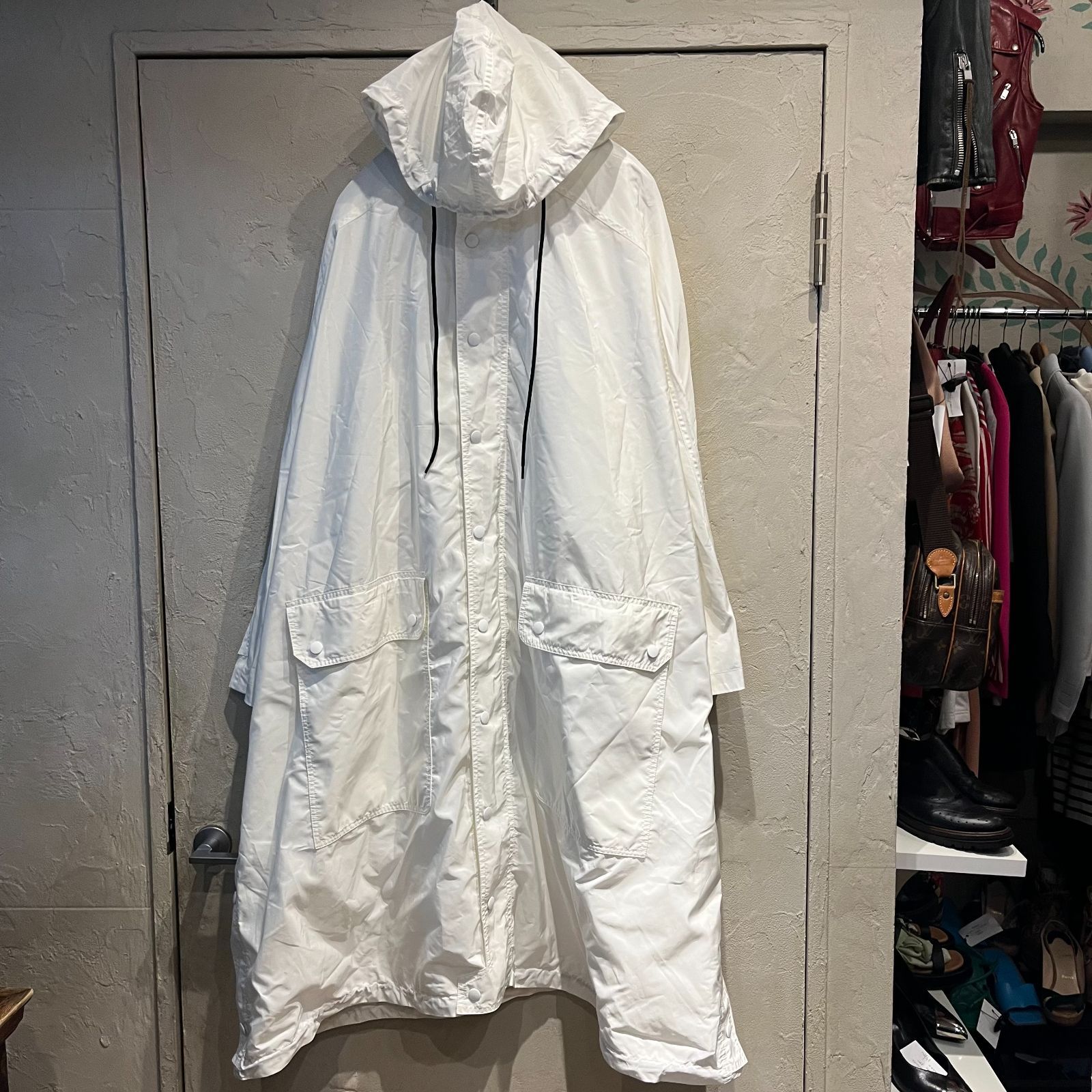 BALENCIAGA　オペラレインコート 2018/AW【BALENCIAGA / バレンシアガ】オペラレインコート入荷