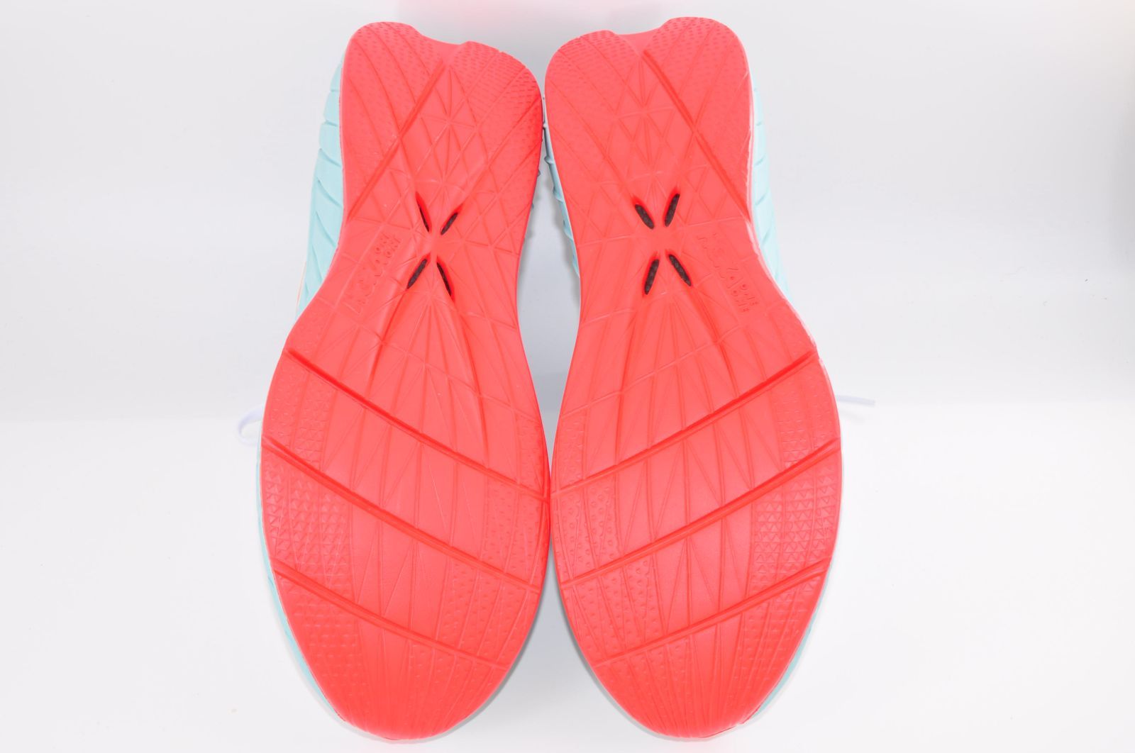 スニーカー ランニングシューズ