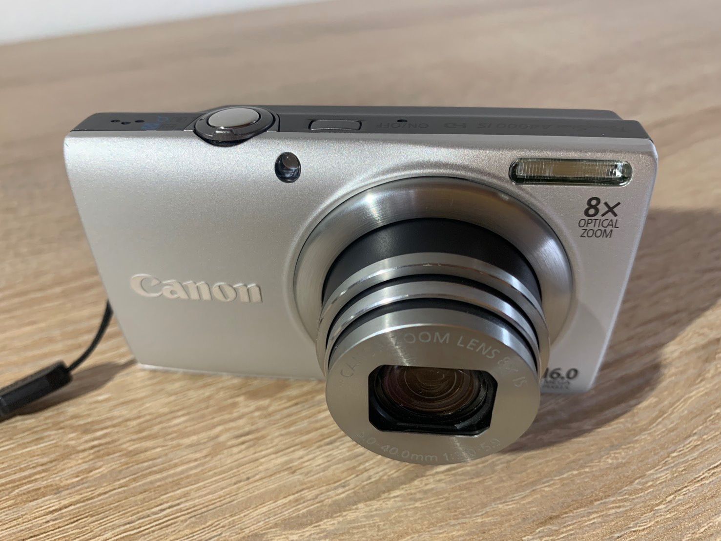 5841 Canon PowerShot A4000 IS シルバー デジカメ 動作確認済み