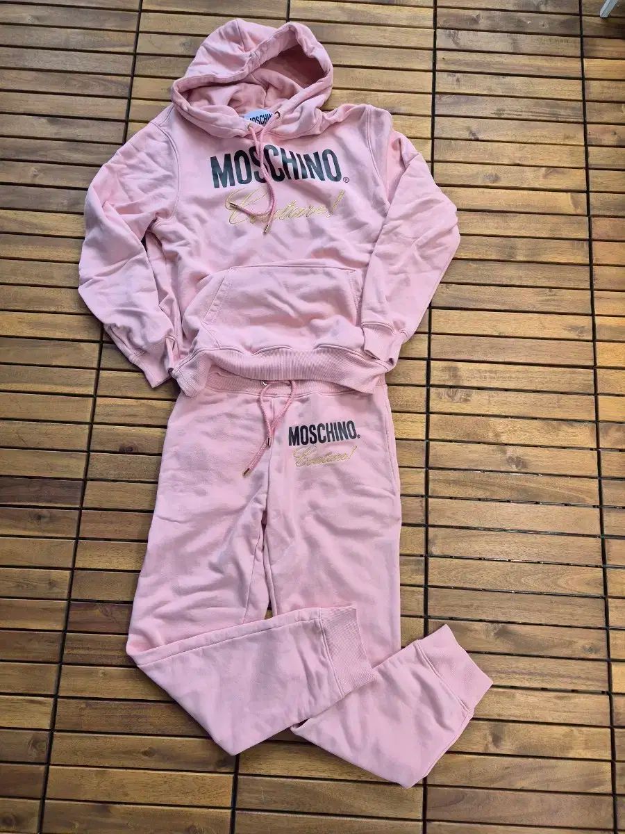 Moschino モスキーノ ピンク フード トレーニング セット