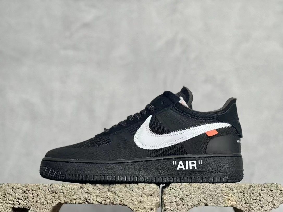 値下げします 新品 ナイキ スニーカー OFF-WHITE x Nike Air Force 1 Black White 男女兼用 黒と白