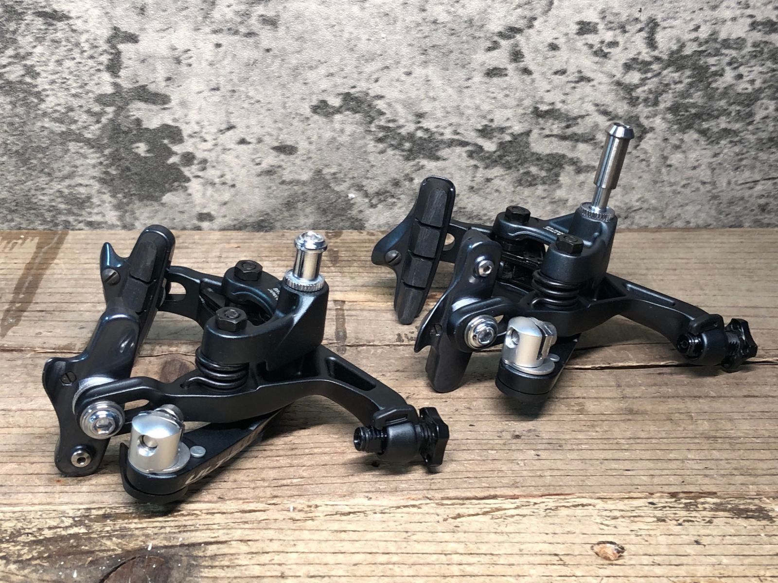 ブレーキキャリパーセット