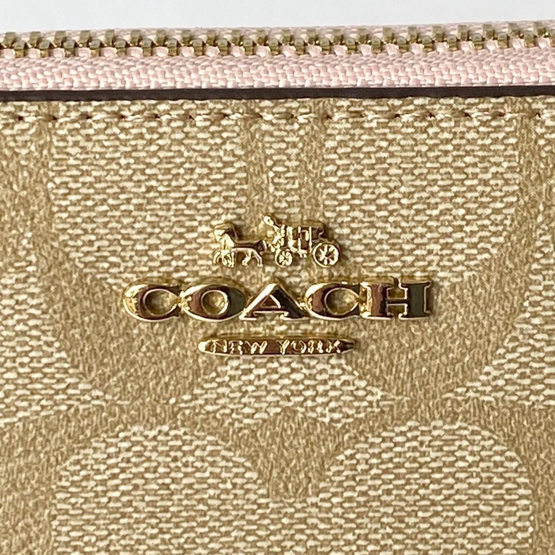 冬コーデ】✨COACH 長財布 ライトカーキ×フェイディドブラッシュ