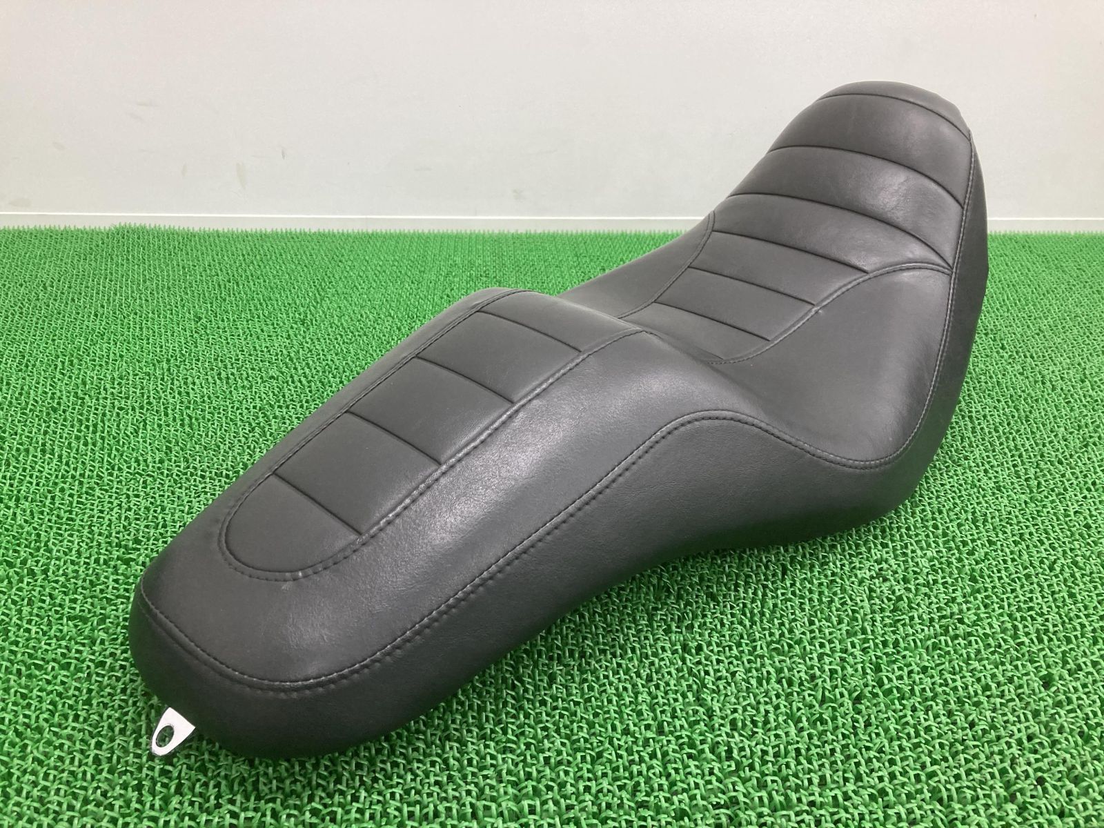 アクセサリーセットB FXDC1580 シート 51819-07 ハーレー 純正 中古 バイク 部品 ダイナ